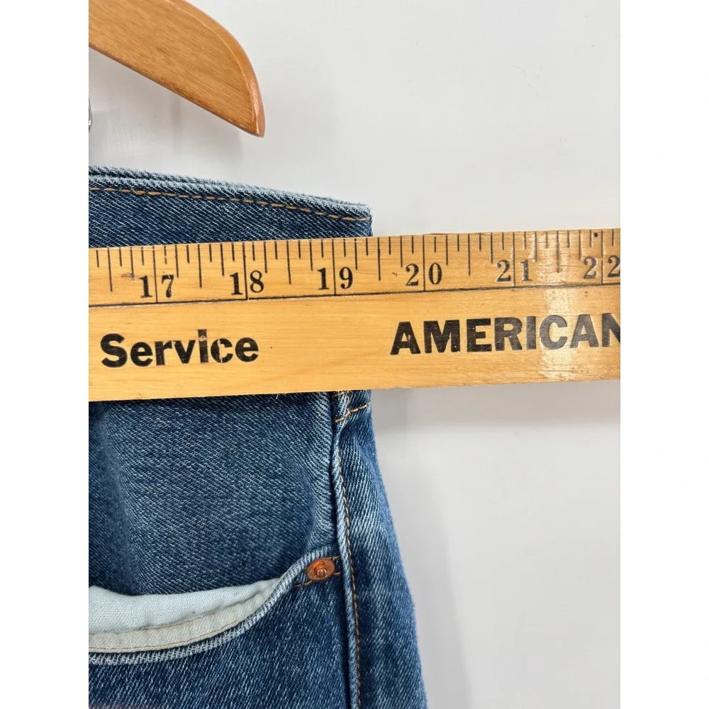 Levis 505 Mens 38x32 Jeans Loose Fit Light Distress Indigo Blue Grunge /Skate